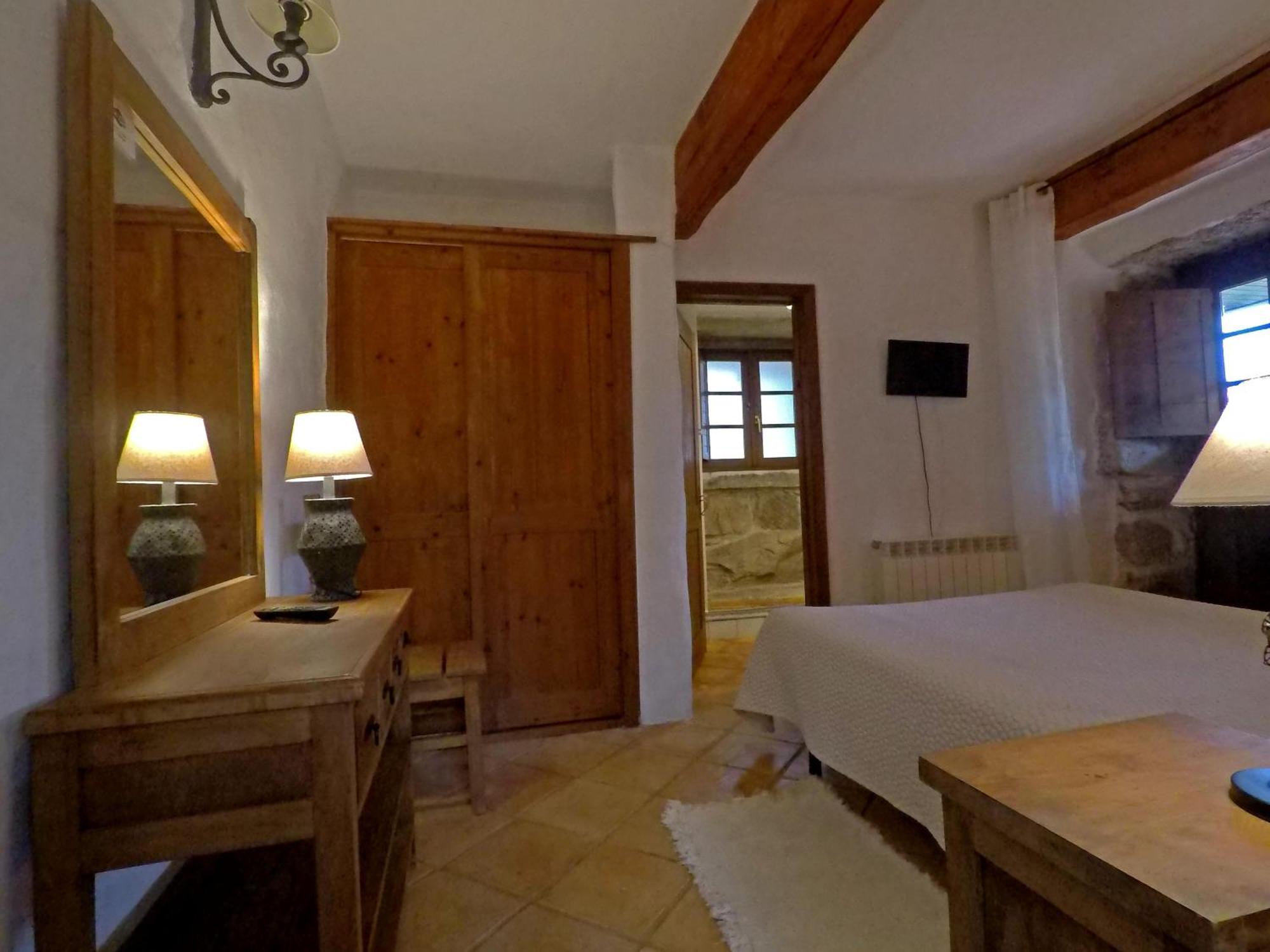Lugar Dos Devas Guest House Covelo  Room photo